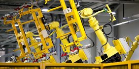 Teaser Roboter Automatisierung Fertigung Industrie